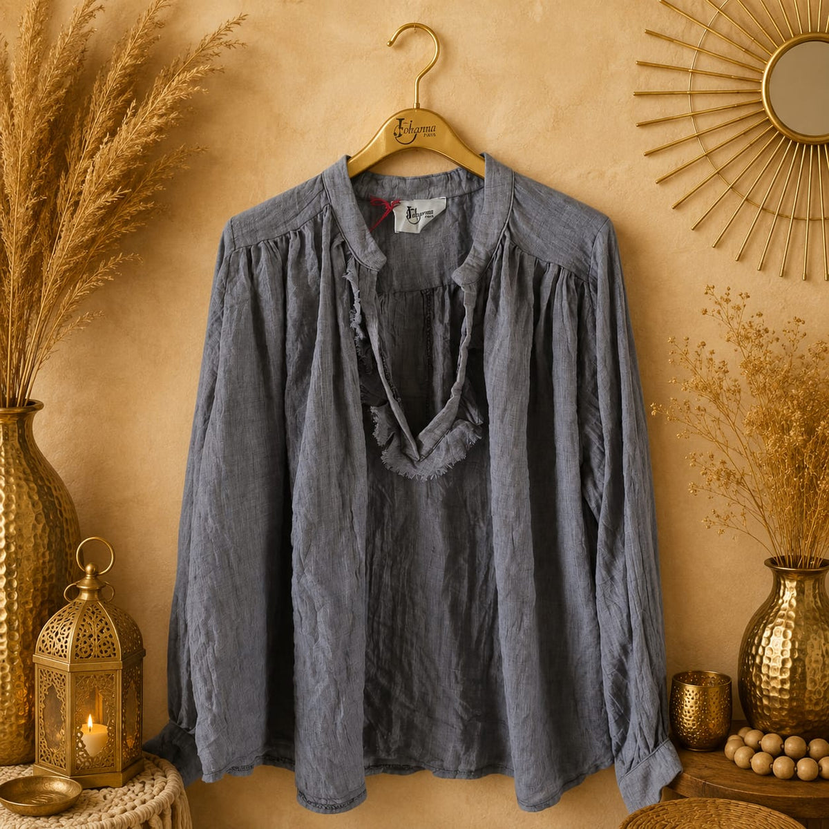 BLOUSE UNIE À VOLANT